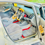 TOYOTA PRIUS 2010