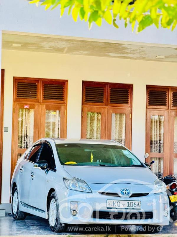TOYOTA PRIUS 2010