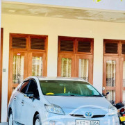 TOYOTA PRIUS 2010