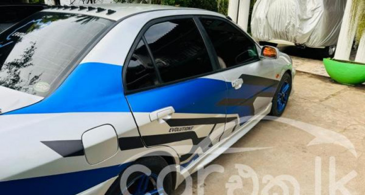 MITSUBISHI LANCER CK2 2000