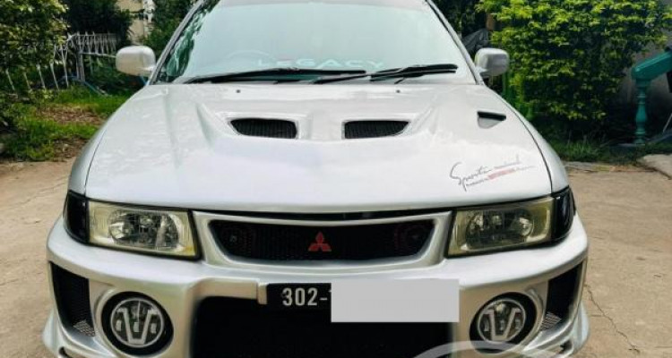 MITSUBISHI LANCER CK2 2000