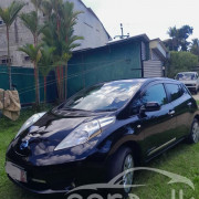 NISSAN LEAF 2013