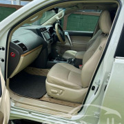 TOYOTA LAND CRUISER PRADO 2017