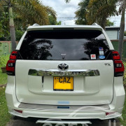 TOYOTA LAND CRUISER PRADO 2017