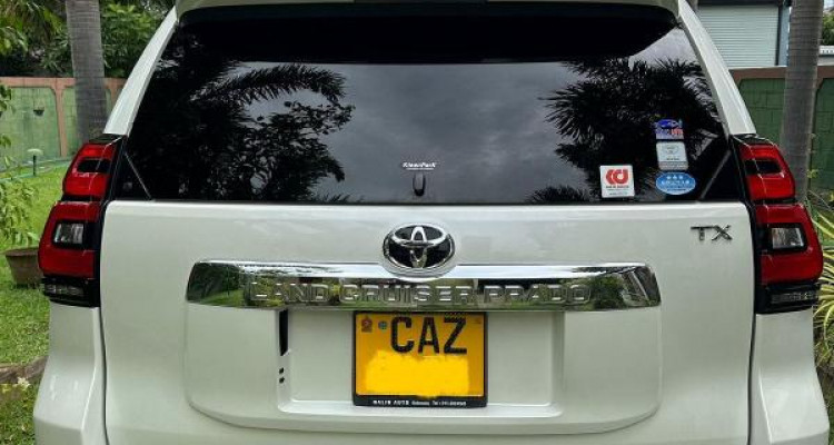 TOYOTA LAND CRUISER PRADO 2017