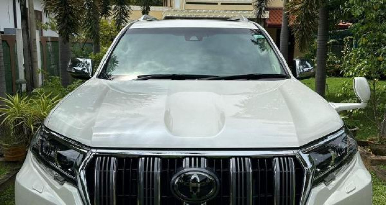 TOYOTA LAND CRUISER PRADO 2017