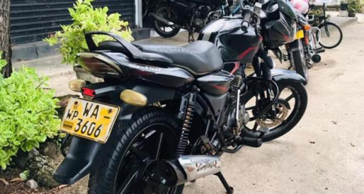 BAJAJ DISCOVER 2006