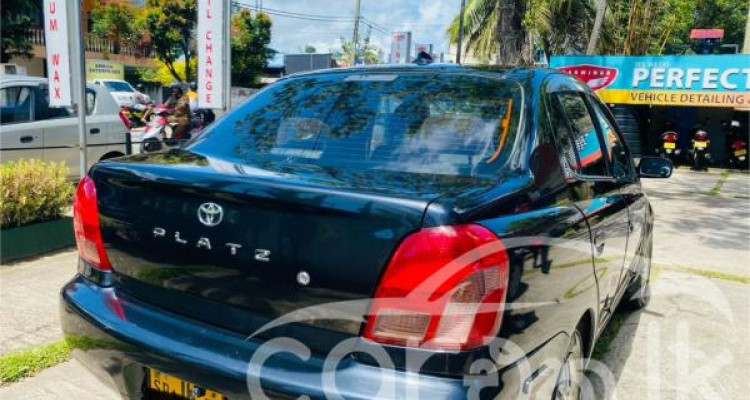 TOYOTA PLATZ 2000