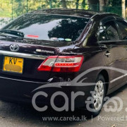 TOYOTA PREMIO 2013