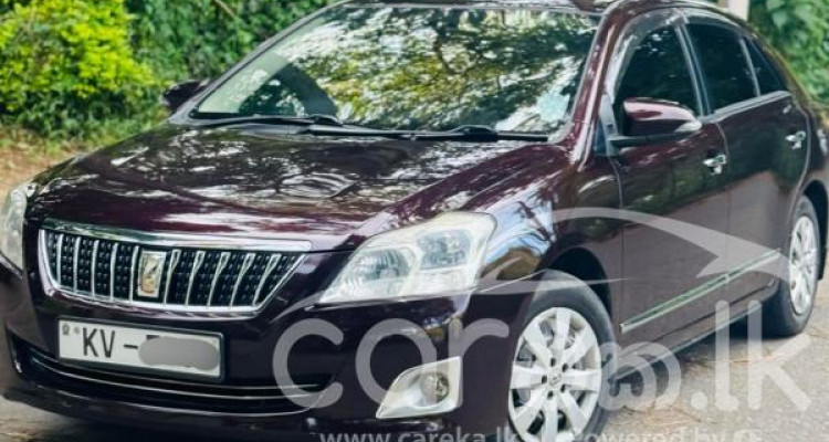 TOYOTA PREMIO 2013