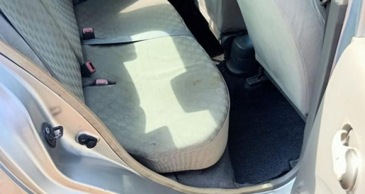 NISSAN MARCH 2003