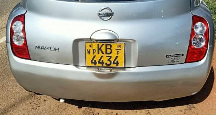 NISSAN MARCH 2003