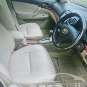 TOYOTA PREMIO 2002