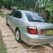 TOYOTA PREMIO 2002