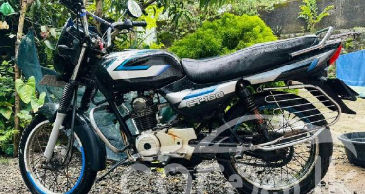BAJAJ CT100 2014