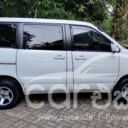 TOYOTA NOAH CR42 1999