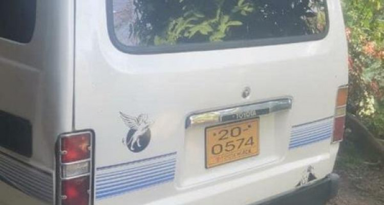 TOYOTA HIACE LH20 1982