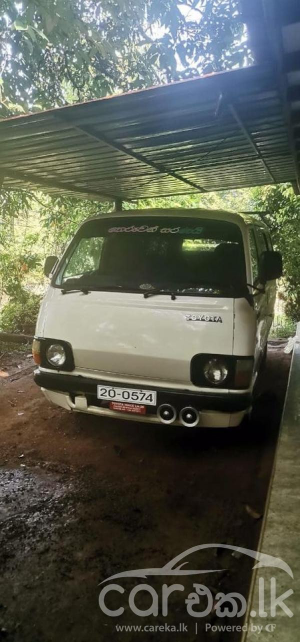 TOYOTA HIACE LH20 1982
