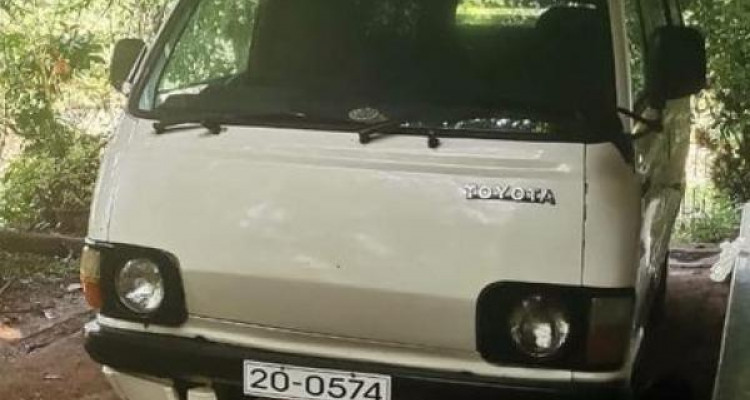TOYOTA HIACE LH20 1982