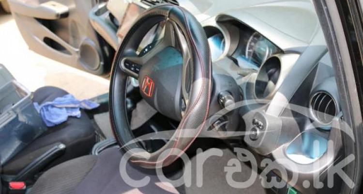 HONDA FIT GP1 2011