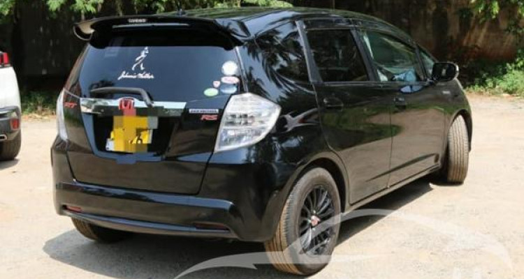 HONDA FIT GP1 2011