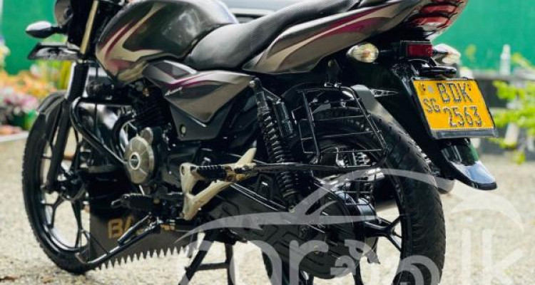 BAJAJ DISCOVER 125 2016