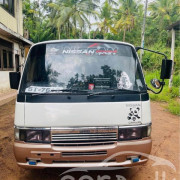 NISSAN CARAVAN 1986