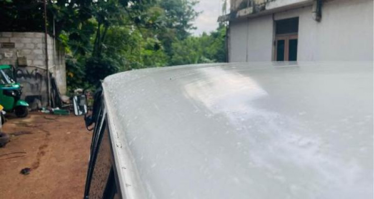 NISSAN CARAVAN 1986