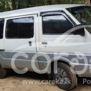 NISSAN LARGO 1993