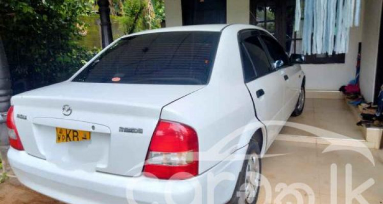 MAZDA FAMILIA 2001