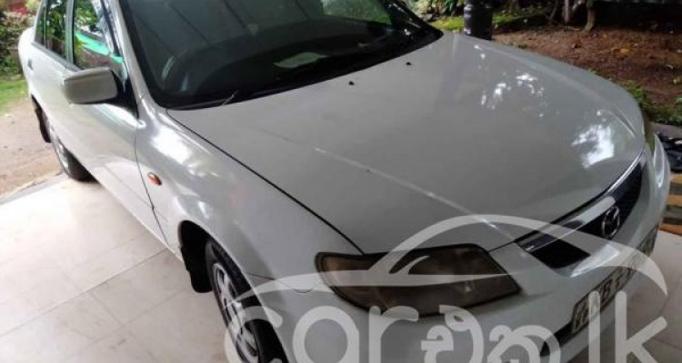 MAZDA FAMILIA 2001