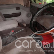 NISSAN CARAVAN 1998