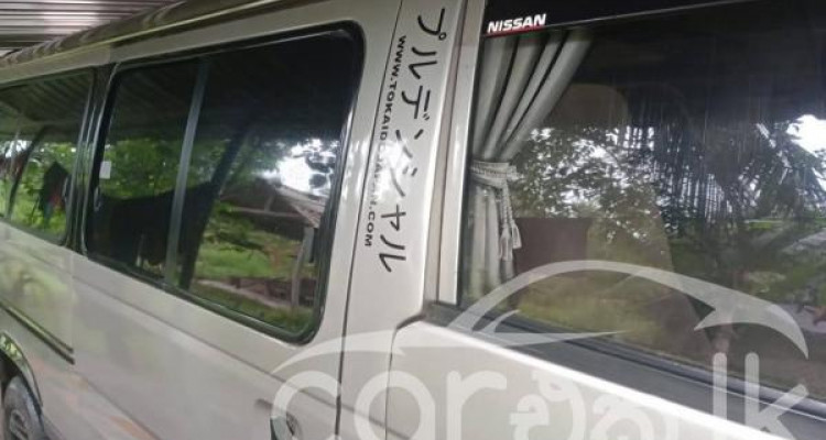 NISSAN CARAVAN 1998