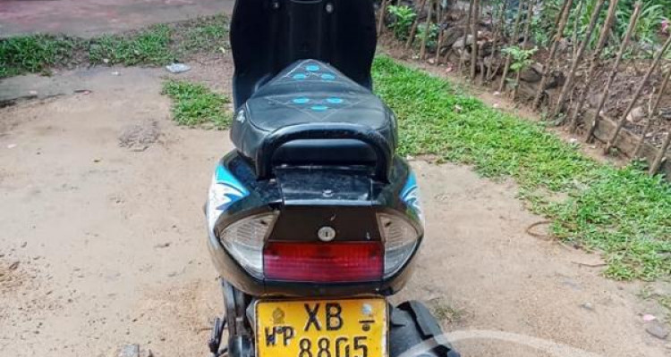 HONDA DIO 2011