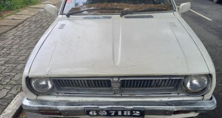 TOYOTA COROLLA KE30 1975