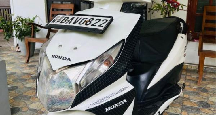 HONDA DIO 2011