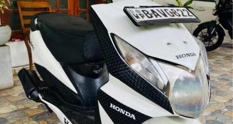 HONDA DIO 2011