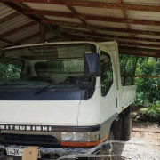 MITSUBISHI CANTER 2000
