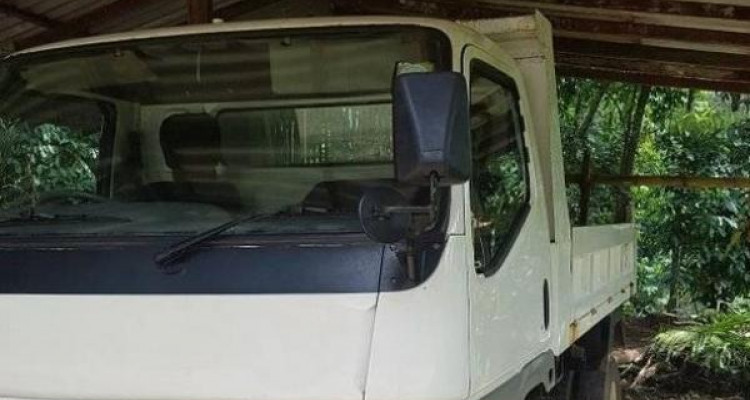 MITSUBISHI CANTER 2000