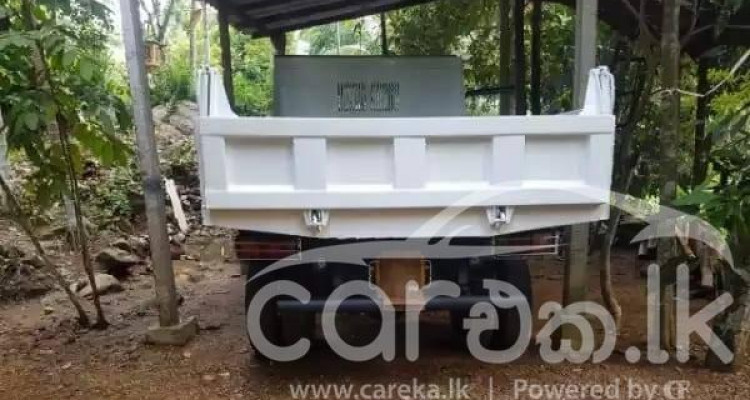 MITSUBISHI CANTER 2000