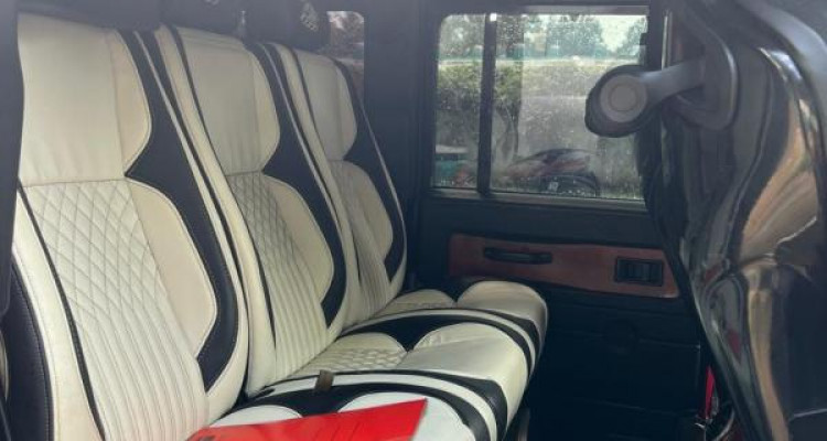 LAND ROVER DEFENDER 1978