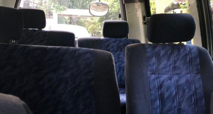 TOYOTA NOAH 2002