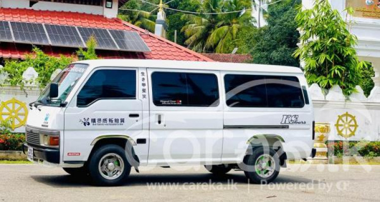 NISSAN CARAVAN 1993