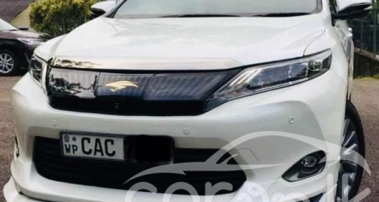 TOYOTA HARRIER 2014