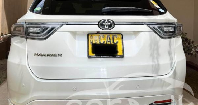 TOYOTA HARRIER 2014