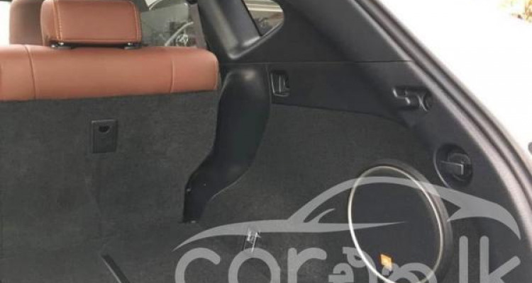TOYOTA HARRIER 2014