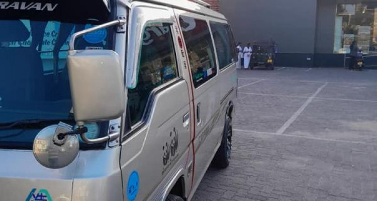 NISSAN CARAVAN 1997