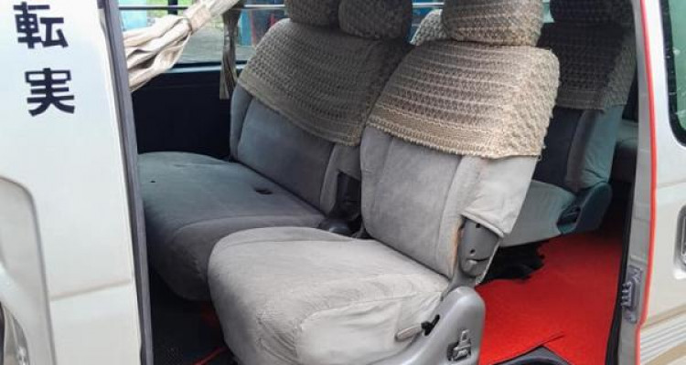 NISSAN CARAVAN 1997