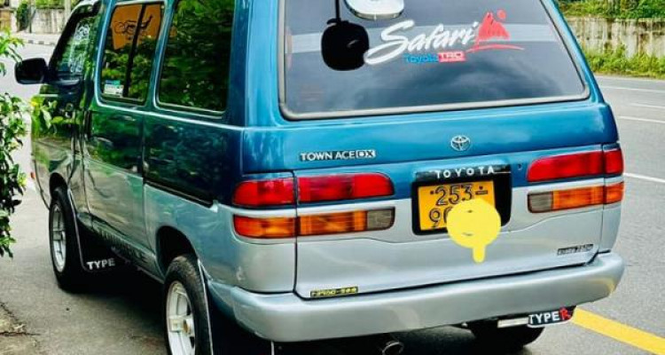 TOYOTA TOWNACE CR27 1995