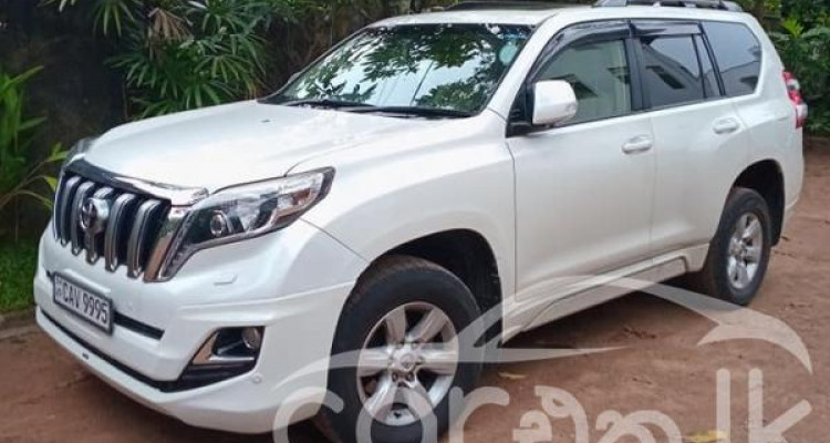 TOYOTA LAND CRUISER PRADO 2016